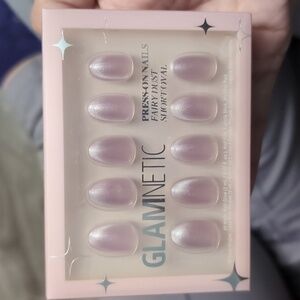 Glamnetic press-on nails Fairy Dust